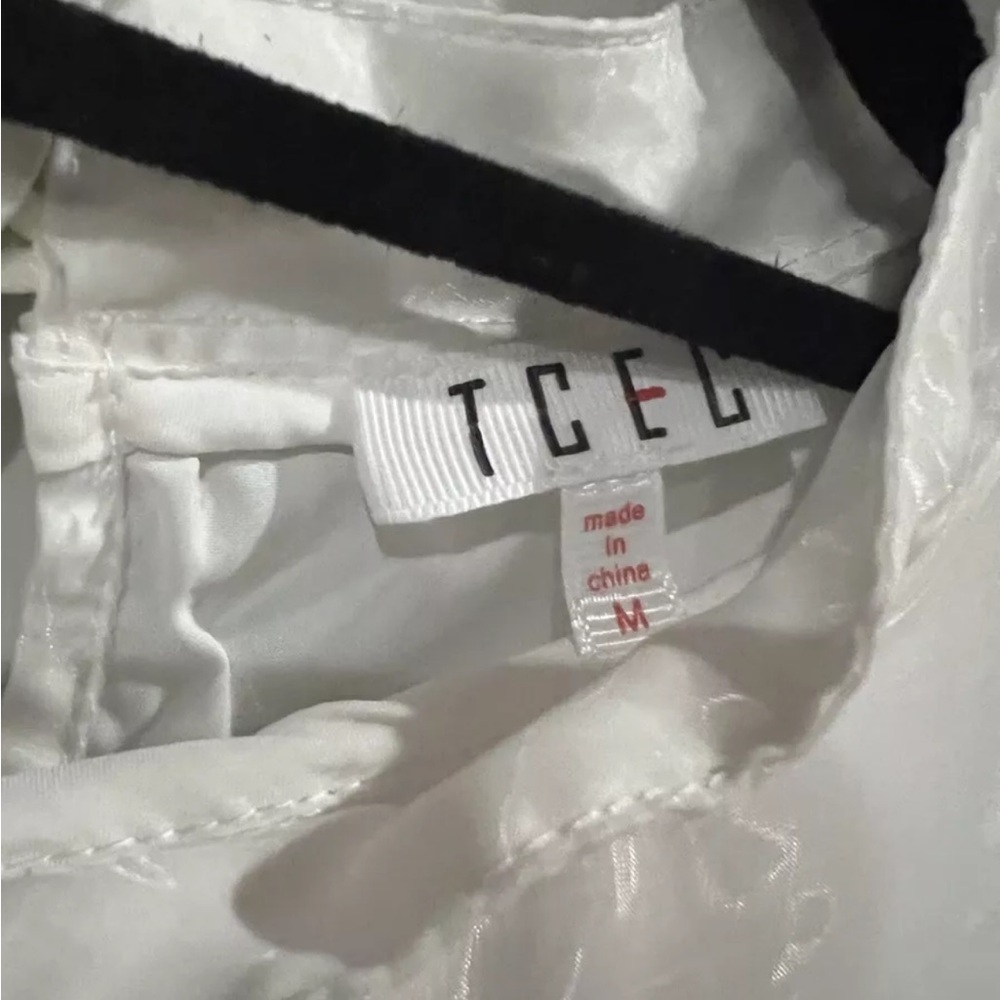 TCEC White Sheer Ruffle Sleeve Built-In Slip Tank Blouse Womens Size Medium - Picture 2 of 3